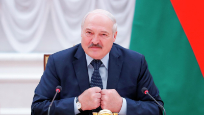 «Чтобы враг не прицепился». Лукашенко рассказал о чрезвычайной демократичности выборов президента