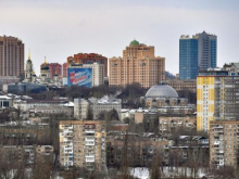 О ценовых манипуляциях на продукты и квартиры, шоп-турах в Ростов и стоимости новогодних елок: чем живет военный Донбасс в первый месяц зимы