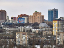 О ценовых манипуляциях на продукты и квартиры, шоп-турах в Ростов и стоимости новогодних ёлок: чем живёт военный Донбасс в первый месяц зимы