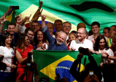 Кто там шагает правой? Левой, левой. Победа Лулы на выборах резко изменила баланс сил в Латинской Америке