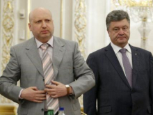Медведчук рассказал, как Турчинов и Порошенко умоляли его вести переговоры с Донбассом