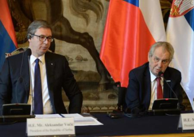 Президент Чехии извинился перед лидером Сербии за бомбардировки Югославии