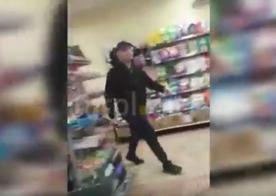 В Мариуполе мужчина с топором разгромил супермаркет «АТБ»