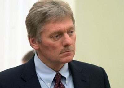 Песков назвал новые санкции из-за Навального вмешательством в дела России и инициировал ответные