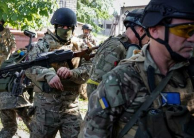 Зеленский ужесточил ответственность украинцев в армии