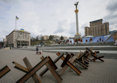 Бюджет должен быть освоен. Киев вновь готовят к обороне