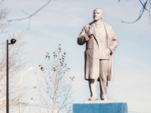 На Урале памятник Ленину превратили в площадку для скейтеров