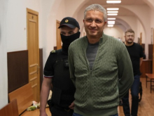 Гособвинение Тимура Иванова попросило сменить суд и судить его в закрытом режиме