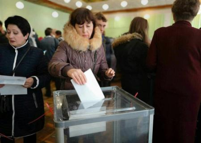 В ДНР и ЛНР выборы в местные парламенты будут проводить по партийным спискам