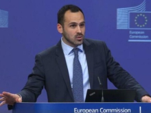 Еврокомиссия выступила против раздела Украины и потребовала пригласить Брюссель и Киев на переговоры