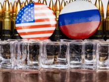 Игра в поддавки? Что стоит за уступками Трампа в России