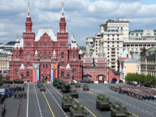 Что ожидает Украину, если киевские террористы ударят по Красной площади или Крымскому мосту в День Победы