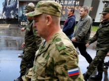 С начала года в ВС РФ поступило более 325 тысяч контрактников