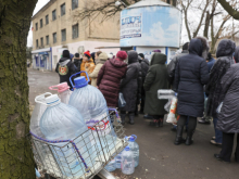«Пока травка подрастёт, лошадка с голоду умрёт». Как Донбасс девятый месяц выживает без воды