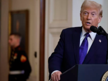 Трамп отверг сомнения в мизерном рейтинге Зеленского, вновь упрекнув его в отказе проводить выборы