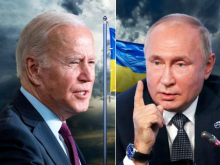 Телефонная дипломатия и истерия на Украине. Посольства покидают Киев