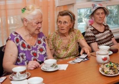 На Украине подняли пенсионный возраст женщинам, а лиц «75+» лишили обещанной компенсации