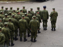 В Краснодаре полиция оцепила воинскую часть. Минобороны не подтверждает информацию о побеге военнослужащих