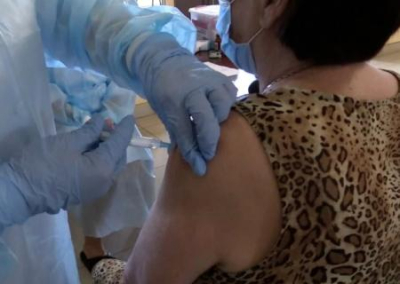 На Украине планируют вакцинировать граждан от COVID-19 в аптеках