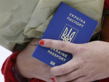 В Польше орудуют аферисты, которые фиктивно продлевают паспорта украинцам, скрывающимся от мобилизации