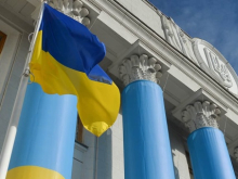 Опрос: с начала СВО резко снизилось доверие украинцев ко всем институтам власти