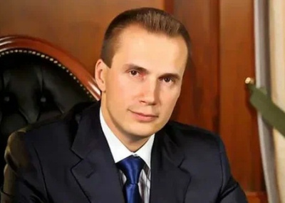«Этот жадный мажор грабил как своих, так и чужих во времена Украины». Сын Януковича зарегистрировал свой бизнес в Донецке. Дончане не сильно этому рады