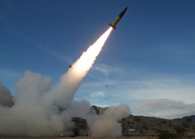 NBC News: Байден согласился дать Зеленскому дальнобойные ракеты ATACMS