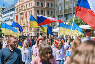 Прага отправила старые машины на Украину вместо свалки