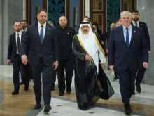 Порошенко поставил под сомнение полномочия украинской делегации на переговорах в Саудовской Аравии