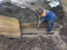 «140 тыс. кубов донской воды текут реками по улицам Донецка». «Вода Донбасса» не может найти ремонтников за 32 тыс. рублей в месяц