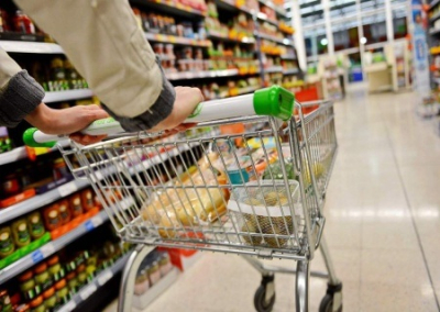 Одеть или накормить ребёнка? На Украине катастрофически подорожали продукты