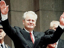 От великосербского национализма до войны и смерти. 20 лет назад Слободана Милошевича отправили в Гаагский трибунал