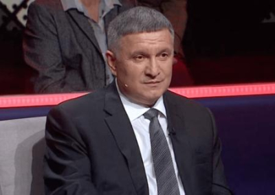 Экс-глава МВД Аваков запускает серию видео о скандалах с участием  слуг народа
