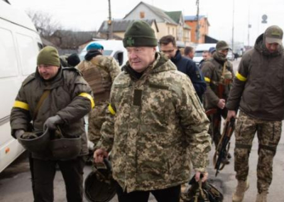 Побег Порошенко и элиты из Киева свидетельствует о печальном состоянии на фронте
