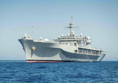 «Дополнительные 18 400 тонн дипломатии»: Кулебу радует присутствие американского флагмана в Черном море