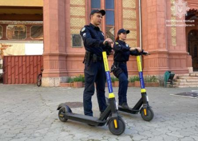 Украинских патрульных пересаживают на электросамокаты