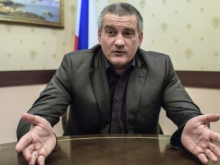 Аксенов оправдывается: «Я крымский Первомай не запрещал, празднуйте что хотите!»