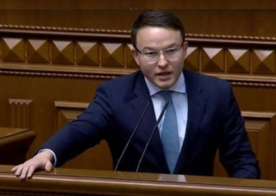 Депутат от «Слуги народа» заподозрил продажу Украины в рабство