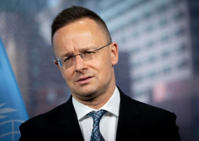 Сийярто вновь выступил за мирные переговоры РФ и Украины