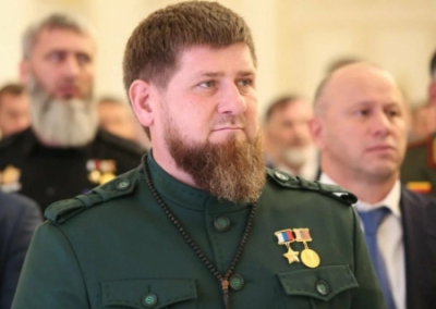 Путин поздравил Кадырова присвоением ему звания генерал-полковника