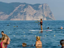 Крым на пороге срыва курортного сезона из-за невозможности туристов комфортно добраться до полуострова