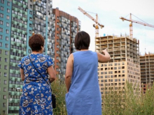 Херсонские переселенцы втянулись в коррупционные сделки с жилищными сертификатами