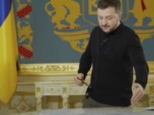 Financial Times: Зеленский сделал ошибку, предложив Трампу полезные ископаемые Украины