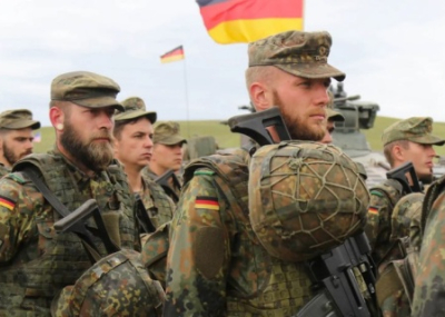На границе немцы ходят хмуро. Чего на самом деле боится Европа?