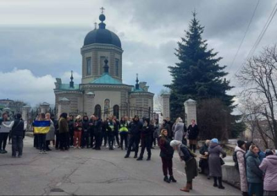 Хмельницкий облсовет запретил деятельность канонической УПЦ