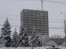 В самое высокое здание Мариуполя обещали поселить людей, лишившихся жилья — но этого не произошло