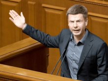 «Каждый вечер сходит с ума и подбрасывает какие-то идеи». Гончаренко призвал сумасшедшего «генералиссимуса» Зеленского замолчать