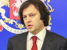 Кобахидзе призвал Макрона следить за уничтоженной Украиной, а не врать про Грузию и Россию