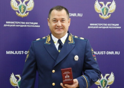 В ДНР сообщили о незаконной деятельности главы Росреестра, потом опровергли, но в Сети опровергают опровержение
