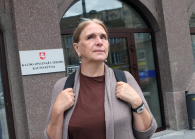 Литовскую активистку не пускают на День Победы в Москву